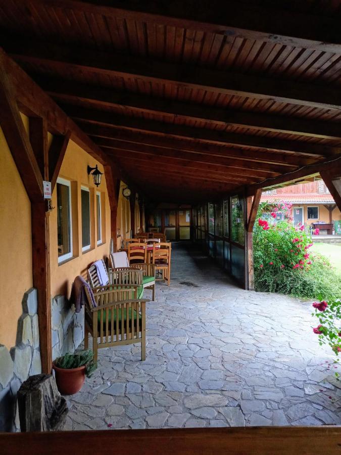 Natural Balkanic SelfCheckin Self-catering Targoviste Bagian luar foto