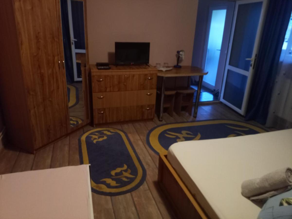 Natural Balkanic SelfCheckin Self-catering Targoviste Bagian luar foto